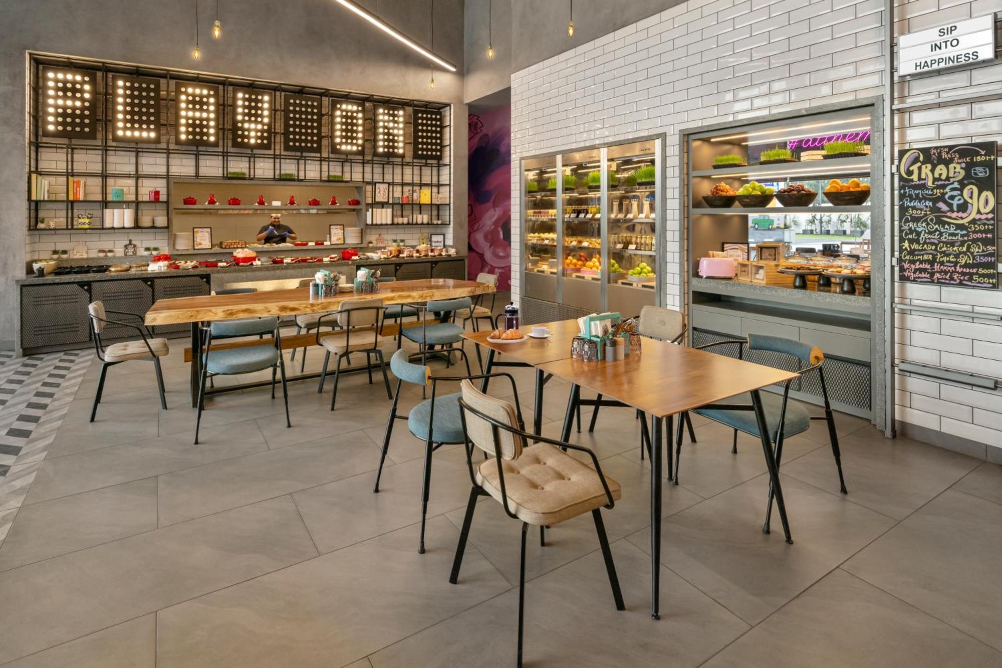 Moxy Bengaluru Airport Prestige Tech Cloud Hotel Devanahalli Exterior foto